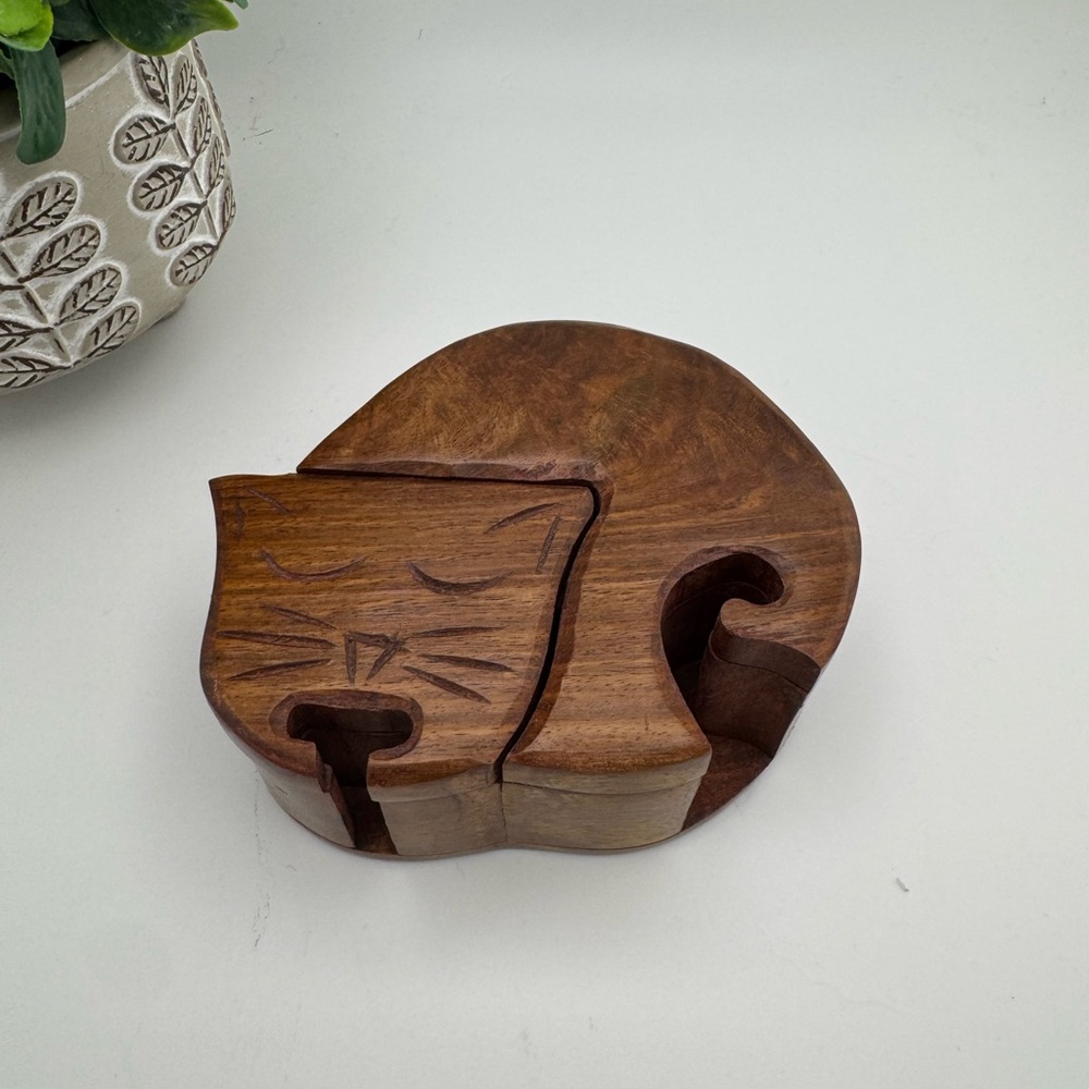 7  Piece Hand Crafted Wooden Cat Puzzle Box Jewelry Hidden Compartment